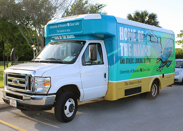 UHCL shuttle on campus. Photo courtesy of Signal reporter Jacob van Sant